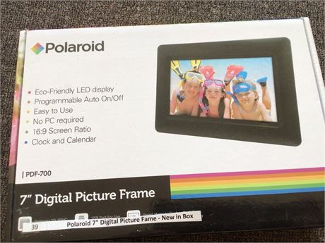 Polaroid 7" Digital Frame - New in Box