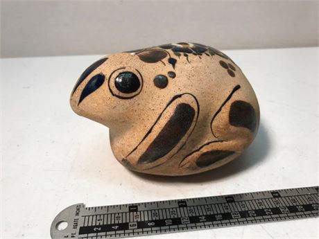 Netzi Mexico Sandstone Pottery Frog