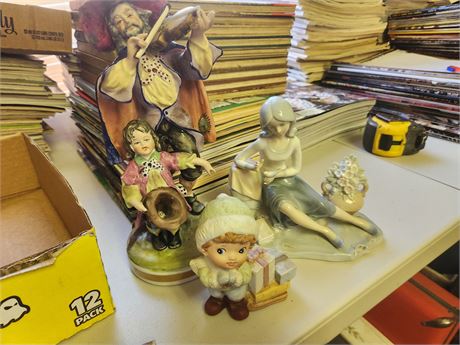 3 Glass figurines