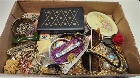 Lot Of Jewelry. Not Sorted
