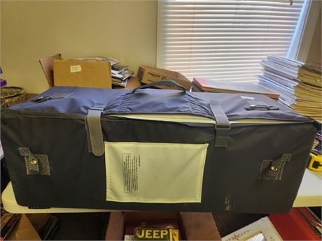 Portable playpen/crib