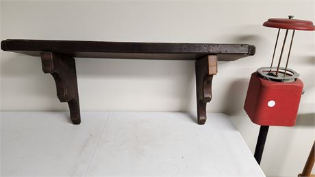 Wood Display Shelf. GUMBALL MACHINE NOT INCLUDED