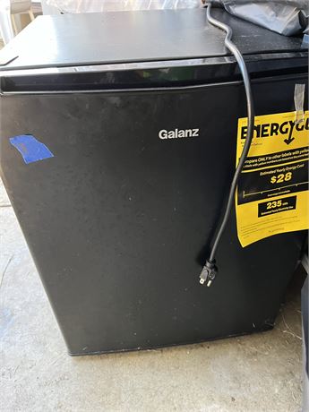 Galanz Mini Refrigerator
