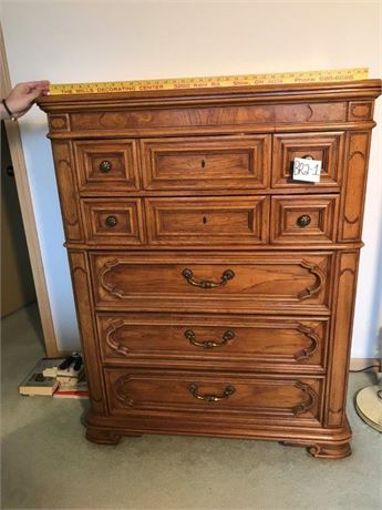 Thomasville Chest of Drawers