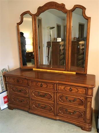 Thomasville Dresser