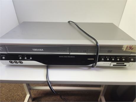 Toshiba combo DVD/VHS player