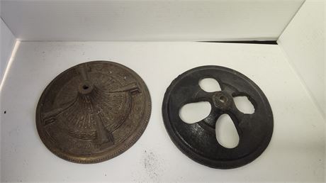 2 cast Iron Stand Bases