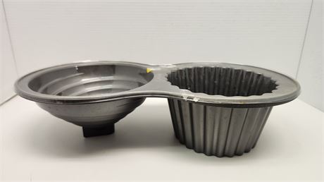 Wilton Baking Pan