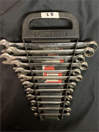 12 piece combination wrench set with hard plastic holder