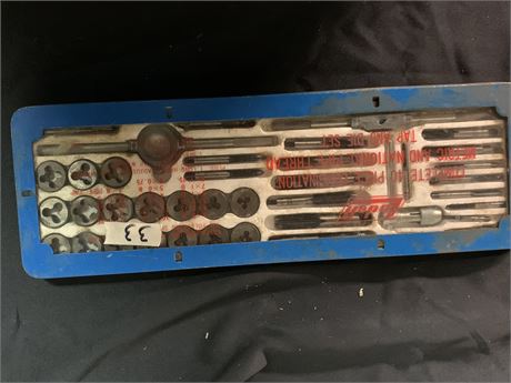 40 pc tap and die set