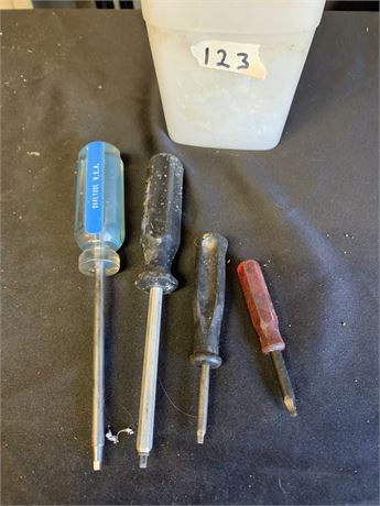 Square Driver Lot
