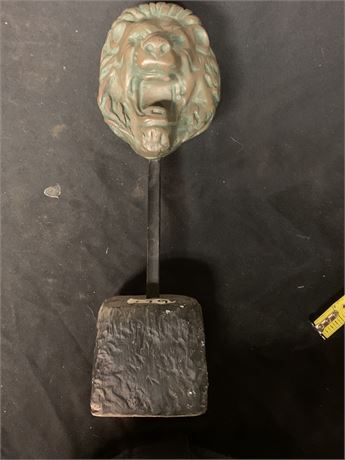 Metal Lion Head Statue Figurine