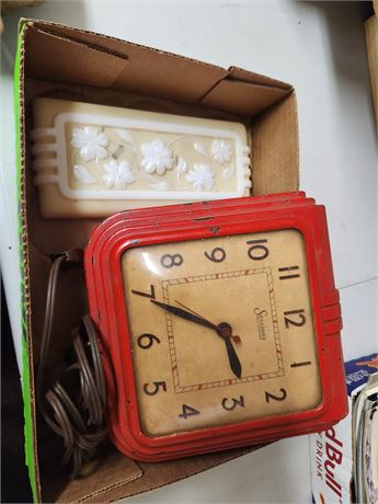 Sessions Clock and Lid