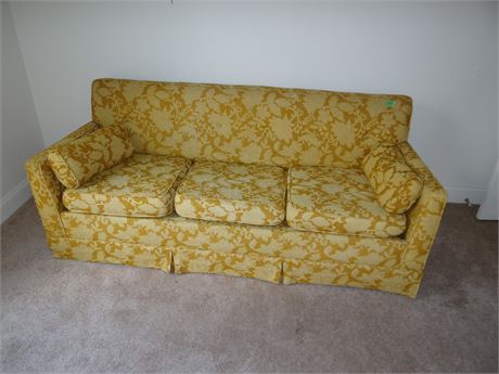 Vintage Couch in good shape