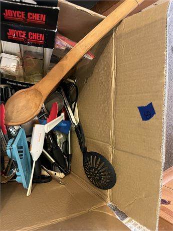 Kitchen Utensils Lot