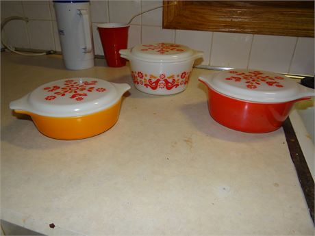 Pyrex- Nice Color