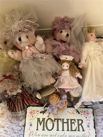 Bears, Dolls