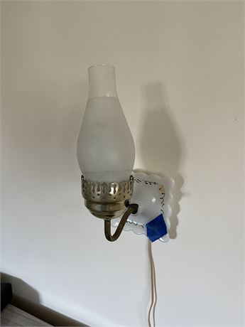 Wall Sconce Light (matches lot 207)