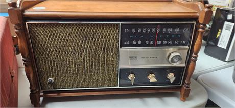 RCA solid State Radio
