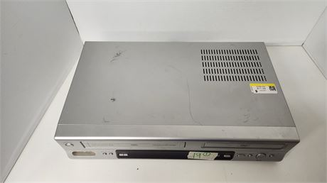 Deawoo Vhs Player. NO REMOTE  NOT TESTED