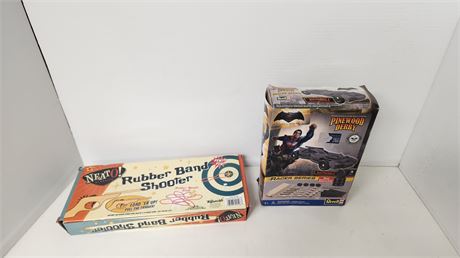 Rubber Band Gun & Batman vs, Superman Pinewood Derby Car Kit