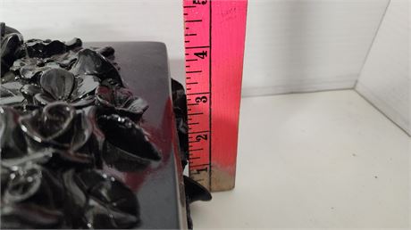 Black Rose Ceramic Box. Some Chips & Paint Peeling & Felt Peeling Inside Box