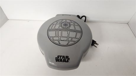 Star Wars Waffle Maker