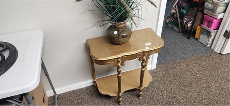 Small table with Vase