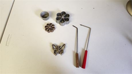 Vintage Cookie & Cupcake Press molds