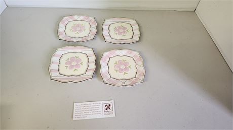 4 Small Flower Plates
