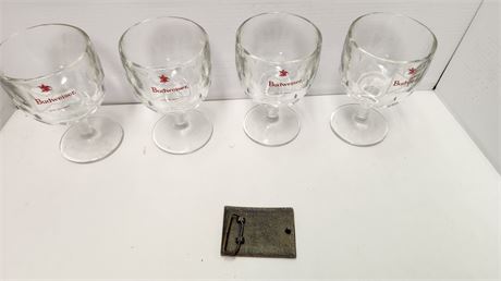 4 Budweiser Beer Glasses & Budweiser Belt Buckle