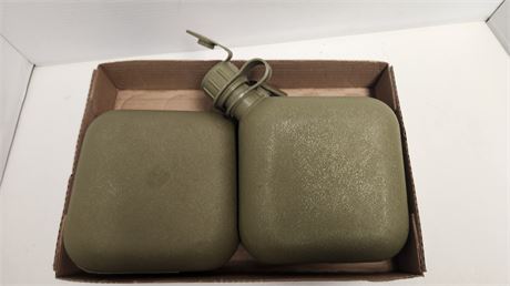 Military 2 Quart Collapsible Bladder Canteens With Caps