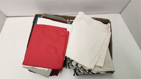 Lot Of Vintage Linens
