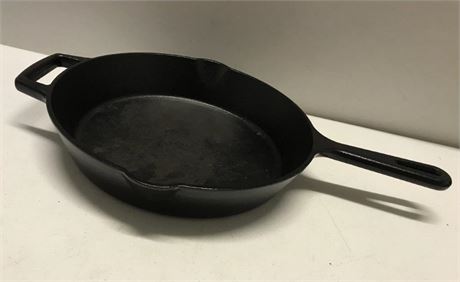 Artisanal Kitchen Supply Cast Iron Skillet