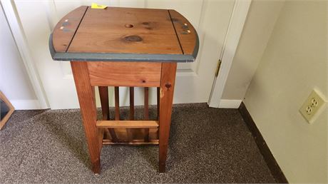 Vintage Decorative Side Table With Magazine Rack