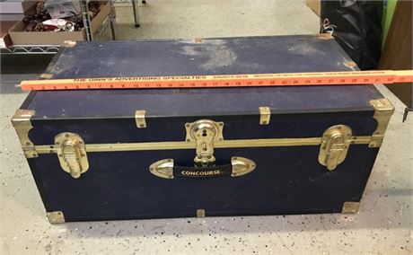 Concourse Trunk