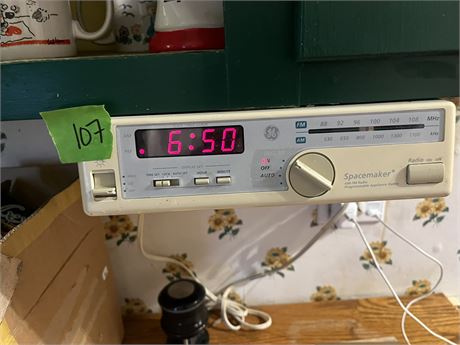 Mountable Clock Radio