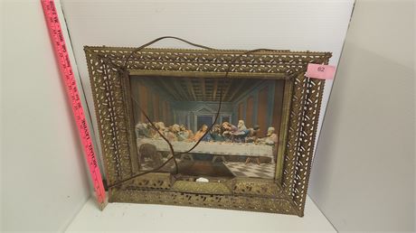 Vintage Last Supper Framed Picture. Lights Up But Will Needs A new Bulb.
