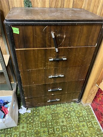 Dresser