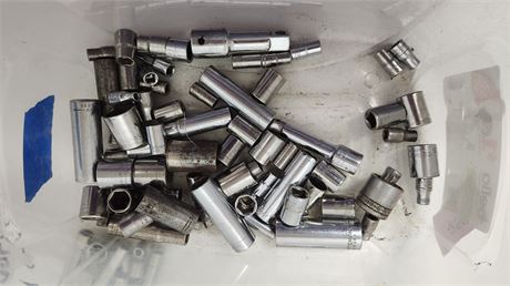 Various Size Craftsman Sockets
