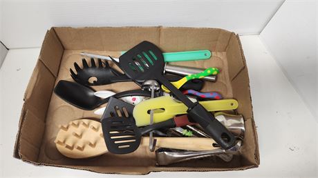 Lot Of Kitchen Cooking Utensils