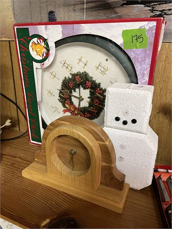 Holiday Clock, Wood Clock, Snowman
