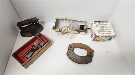 Vintage Valet Razor & Vintage Collectable Items