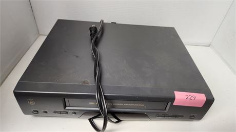 General Electric VHS Player NOT TESTED