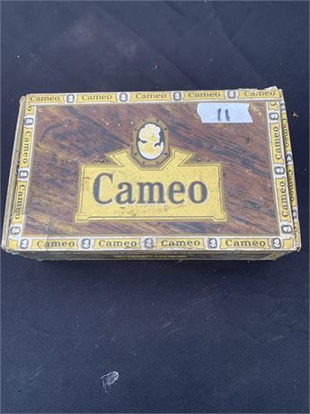Vintage Collectible Cameo Cigar Box