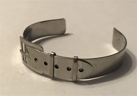 Unstamped Buckle Design Bracelet