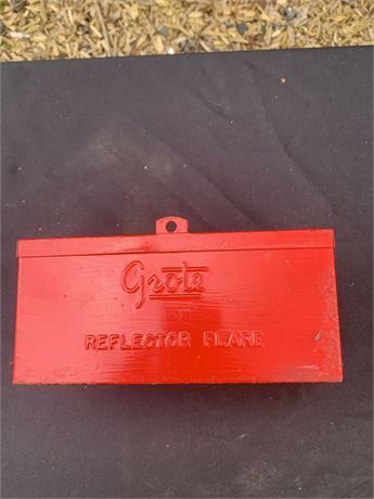 Vintage Grote Reflector Flare Metal Box And Reflector