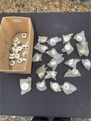 Lot Of 36 Ceramic Drawer Knobs Pulls Some Are New In Plastic