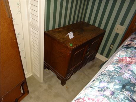 Two nightstands and lamps