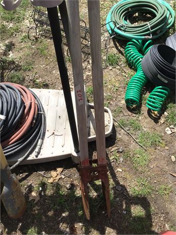 Post Hole Digger Tool